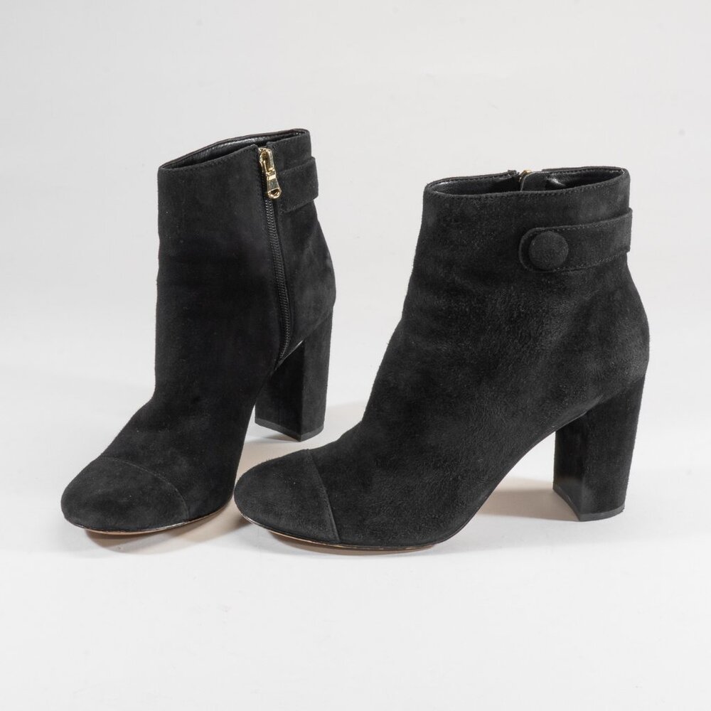 Ann Taylor Imogen Black Suede Bootie, Size 8.5M